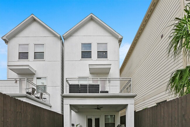 Building Photo - 2507 McDuffie St