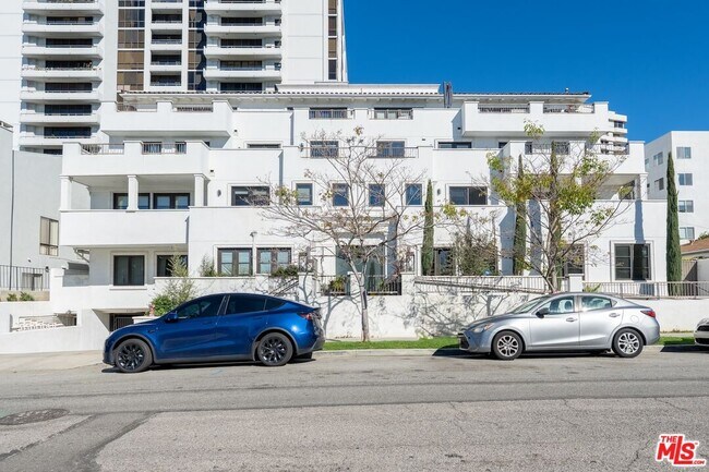 Building Photo - 10647 Ashton Ave