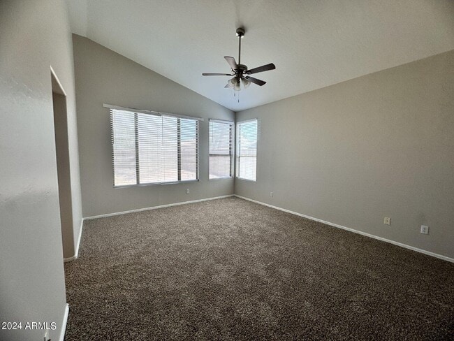 Building Photo - 1795 W Canary Way