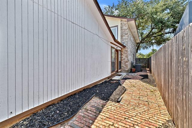Building Photo - 2333 Garden Park Ct