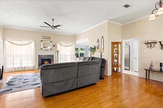 Building Photo - 8901 Magnolia Vale Dr