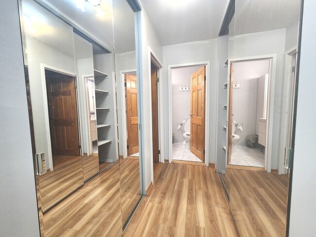 Building Photo - 9009 Golf Rd