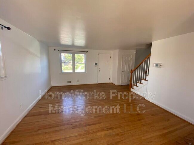 Building Photo - 1127 Deanwood Rd