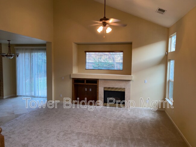 Building Photo - 10949 Bellone Way