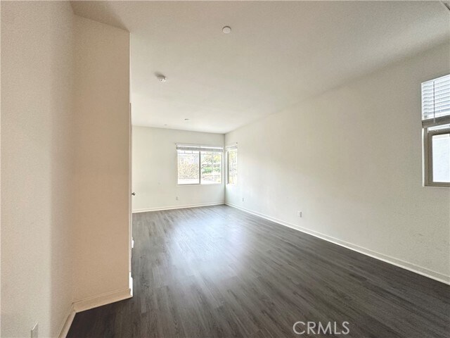 Building Photo - 147 Episode