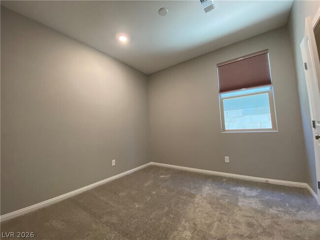 Building Photo - 355 Wind Poppy St