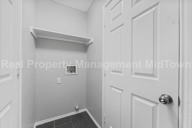 Building Photo - 6100 Wall St