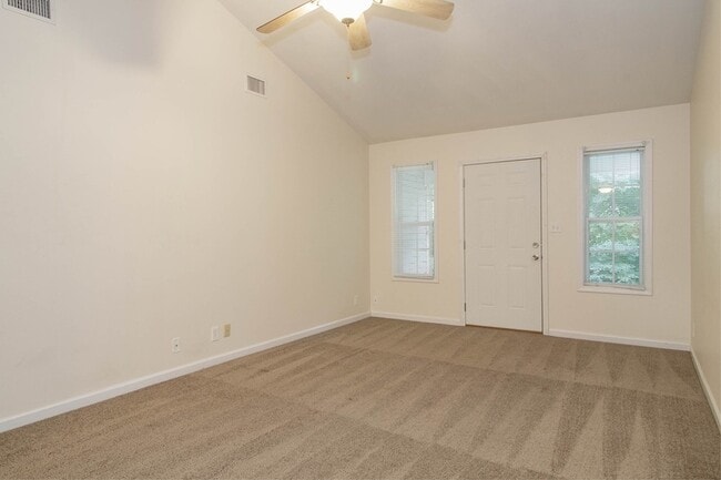 Building Photo - 299 Raleigh Dr