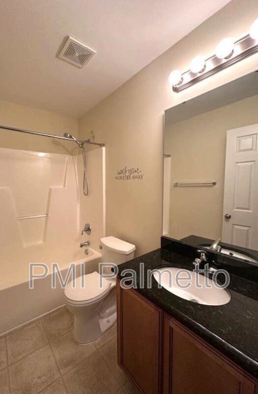 Building Photo - 414 Hawkeye Ct