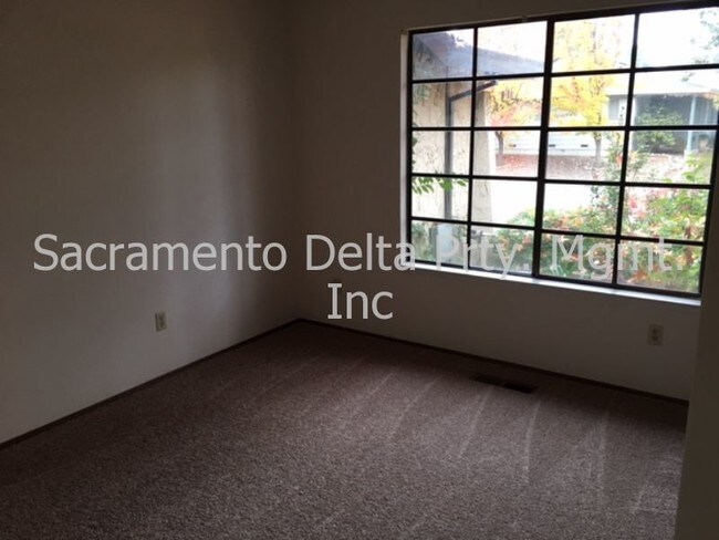 Building Photo - 5037 Olive Oak Way