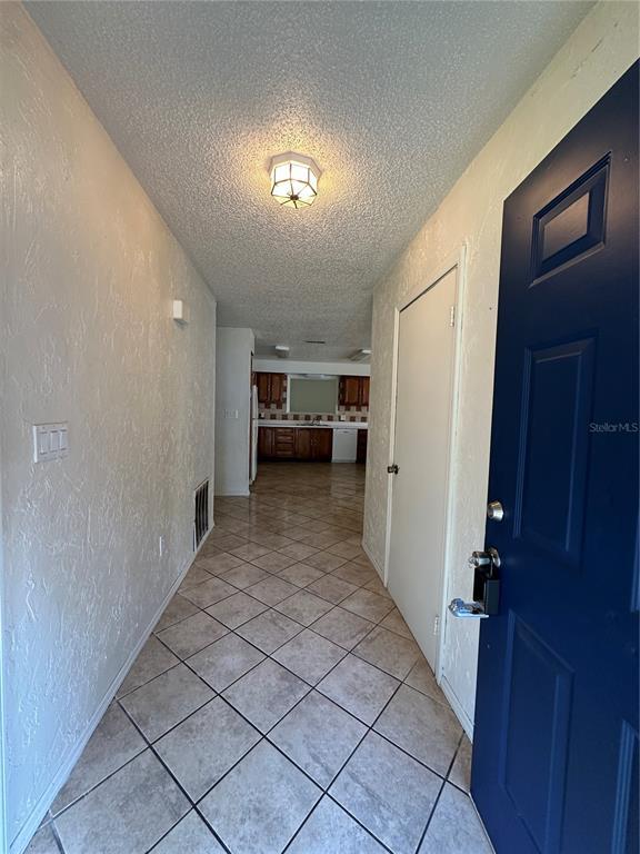 Building Photo - 5907 NW 65th Pl