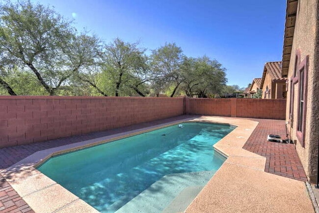 Building Photo - Rancho Sahuarita