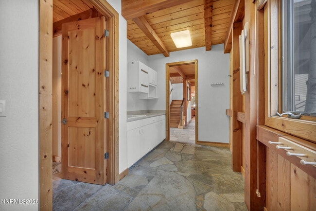 Building Photo - 54 Bennington Ct