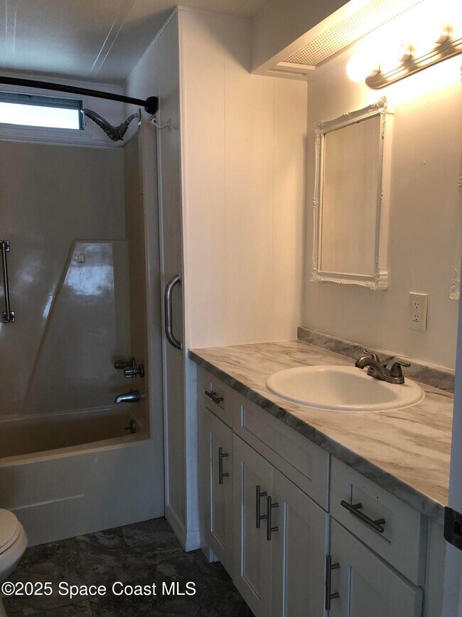 Building Photo - 522 Egret Cir