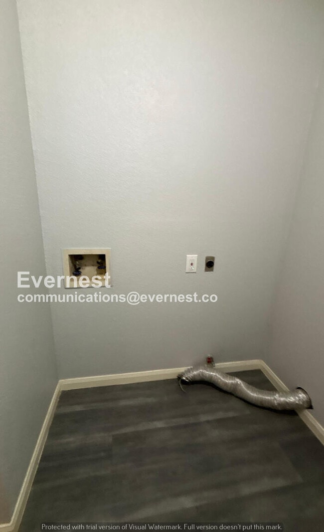 Building Photo - 18611 Headland Dr