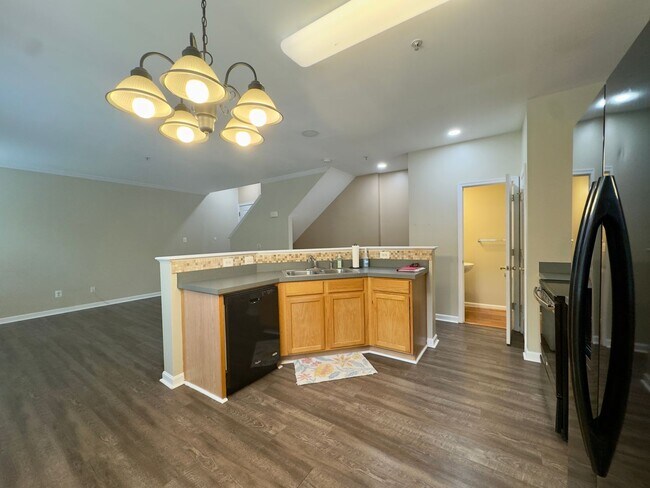 Building Photo - Charming 3BD/2BA/2 Half Bath Townhome with Garage in Havre de Grace, MD!