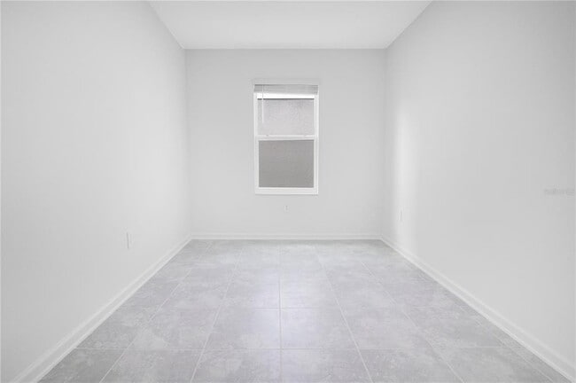 Building Photo - 2671 Armstrong Ave