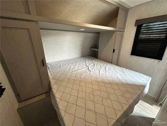 Building Photo - 4714 Wynn Dr