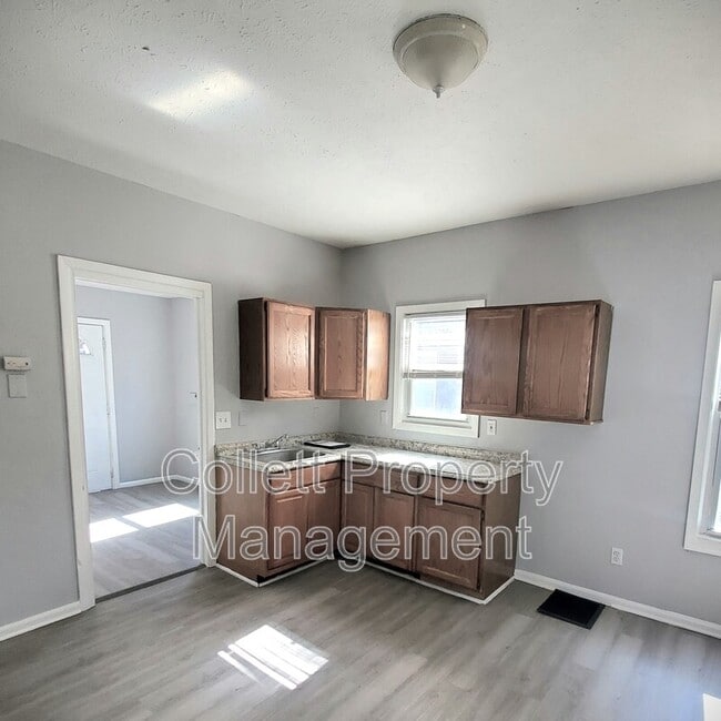 Building Photo - 3539 W 50th St