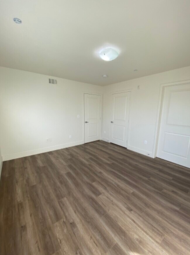 Building Photo - 11312 Huston St