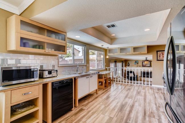 Kitchen - 7474 Puritan Ave