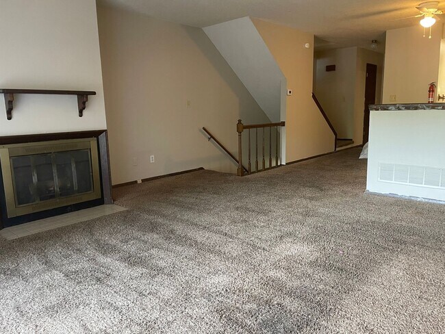 Building Photo - S. Erie