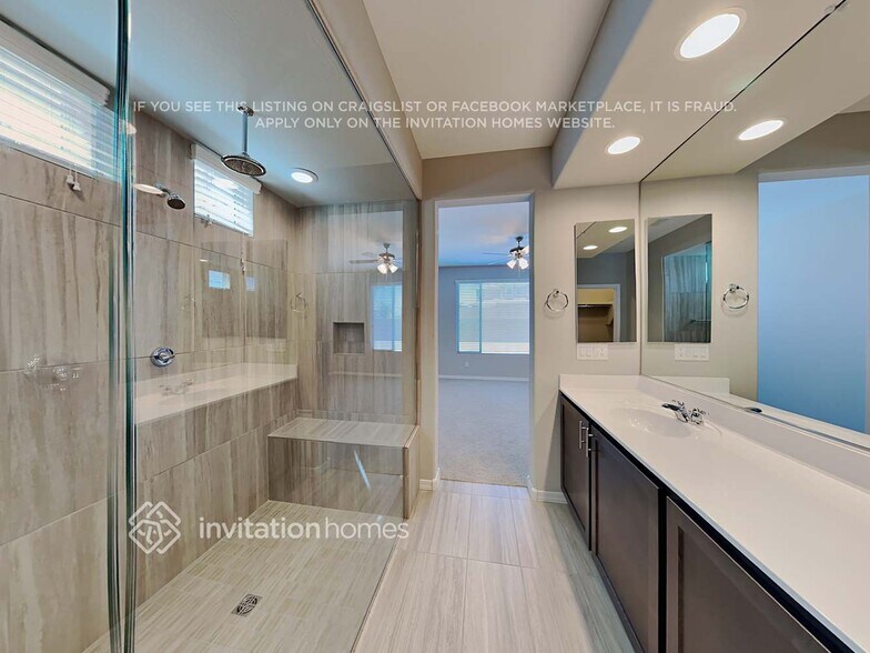 Building Photo - 19762 W Annika Dr