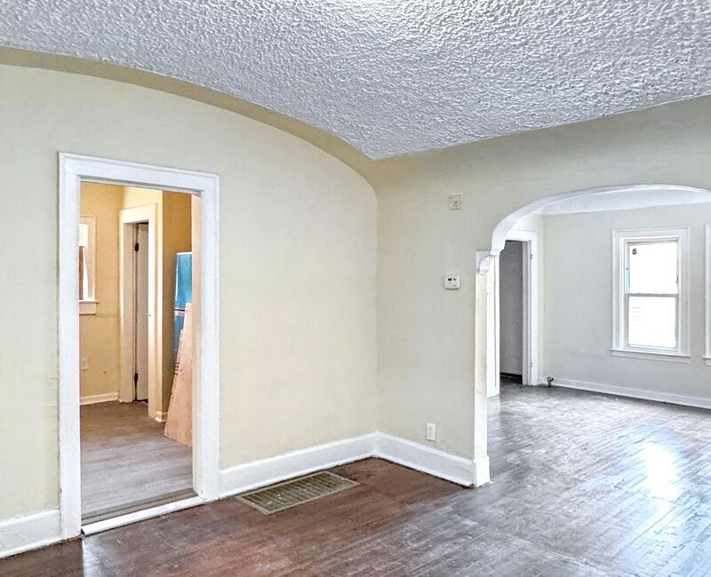 Building Photo - 3743 W Grand St