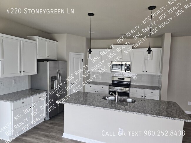 Building Photo - 4220 Stoneygreen Ln