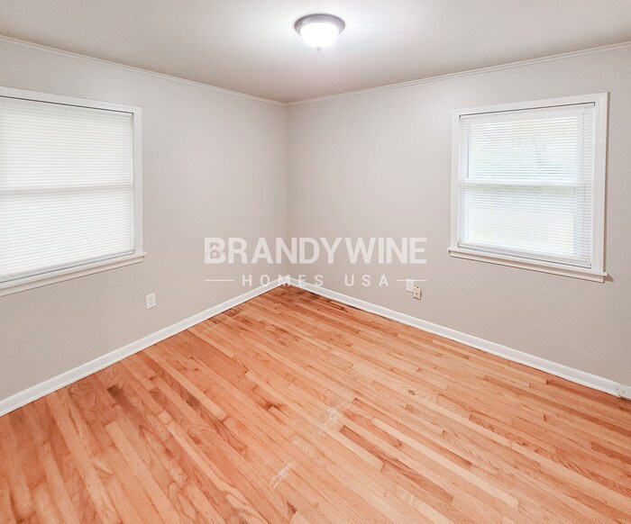 Building Photo - 3035 Christine Rd