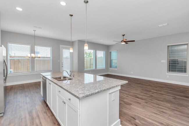 Building Photo - 1408 Oliver Manor Ln
