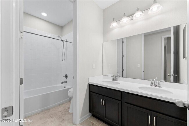 Building Photo - 154 Palisade Dr