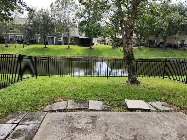 Building Photo - Fleming Island Fully Furnished Home... TWO...