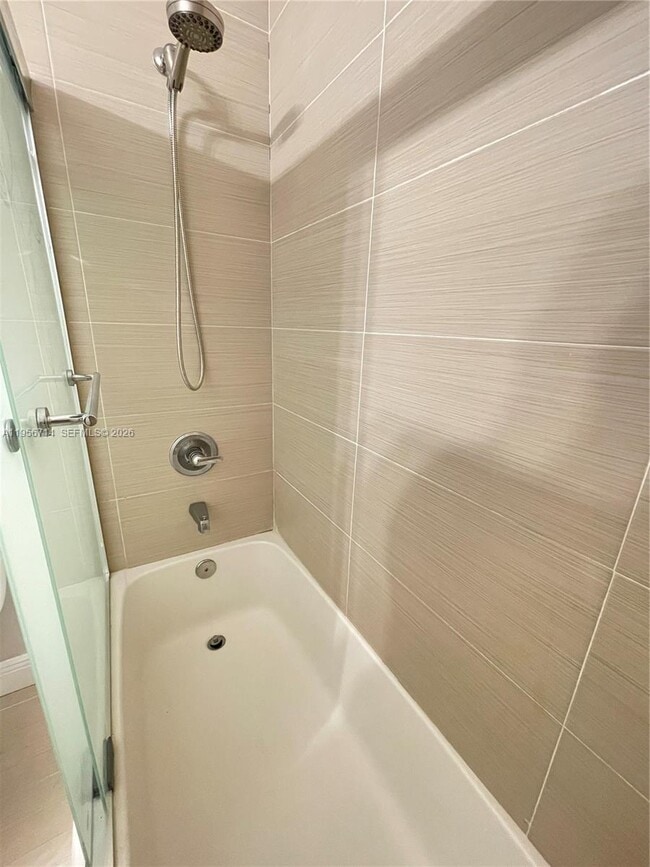 Building Photo - 6524 Hidden Cove Dr