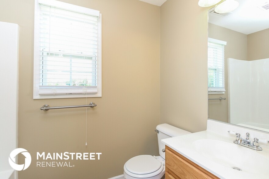 Building Photo - 430 Sailway Rd