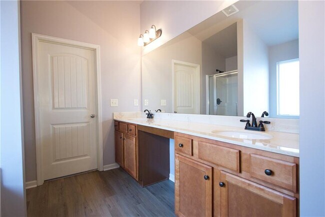 Building Photo - 960 Franklin Mill Trace