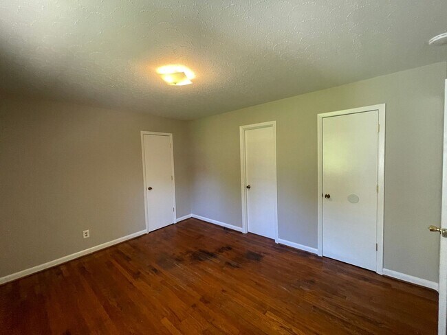 Building Photo - SHJ296-603 Lark Drive