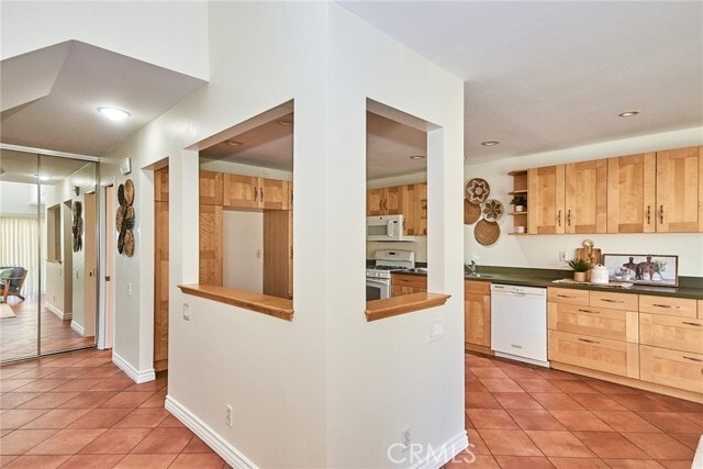 Building Photo - 4725 Cardena Plaza