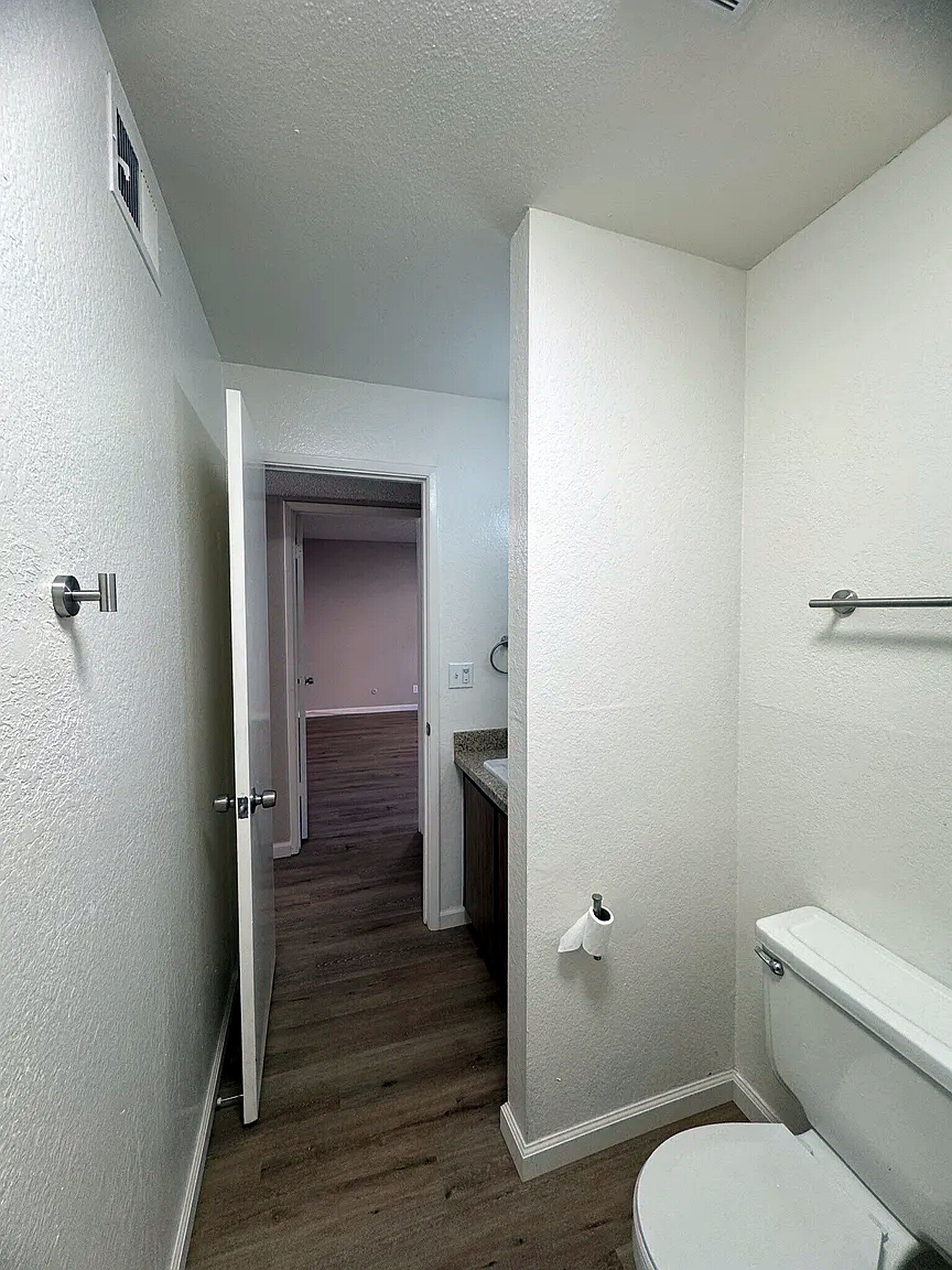 Building Photo - 118 Yorkshire Ct