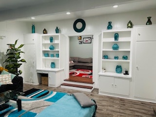 Building Photo - 22823 Madrona Ave