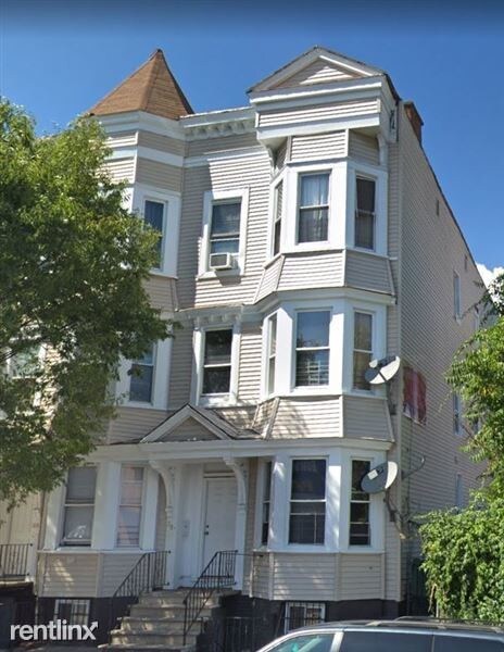 Primary Photo - 381 Central Ave
