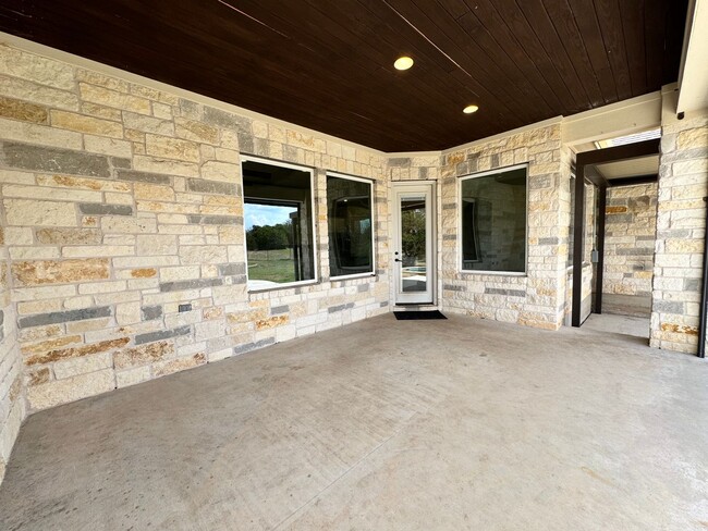 Building Photo - AVAILABLE NOW! One-of-a-Kind Luxury Estate | 5BD/3BA on 2 Acres in Liberty Hill!
