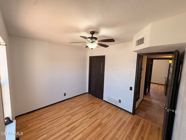 Building Photo - 7148 Villa Hermosa Dr