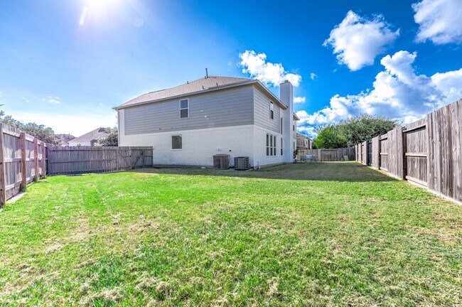 Building Photo - 13611 Cotton Way