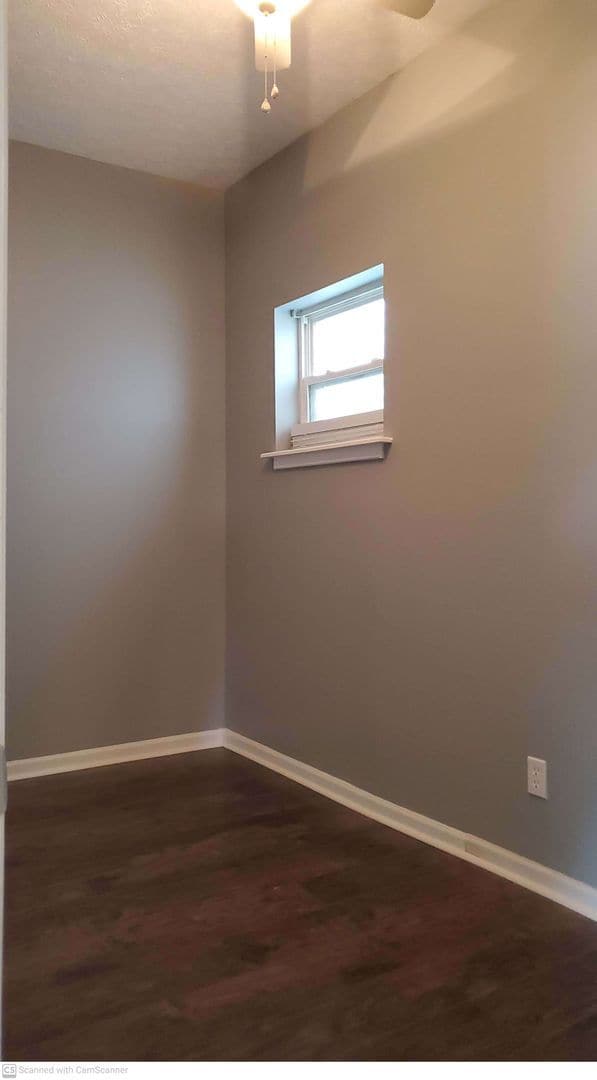 Building Photo - Beautifully Renovated 2 Bed, 1 Bath with AC!