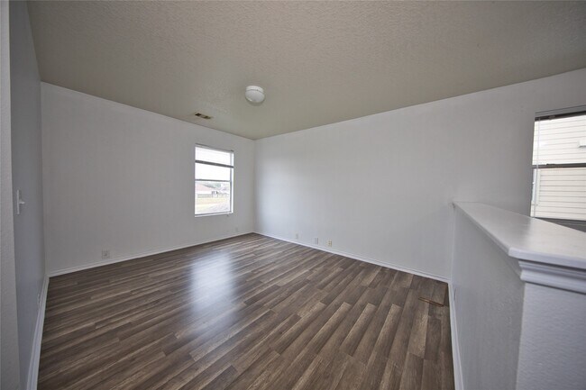 Building Photo - 18851 Sandelford Dr