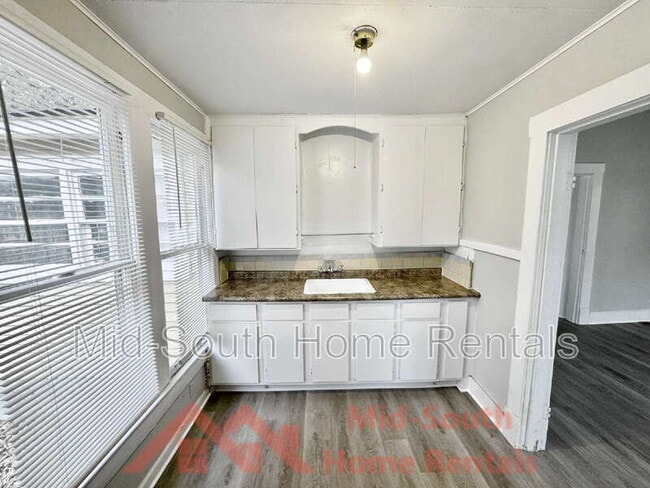 Building Photo - 3592 Vivia Ave