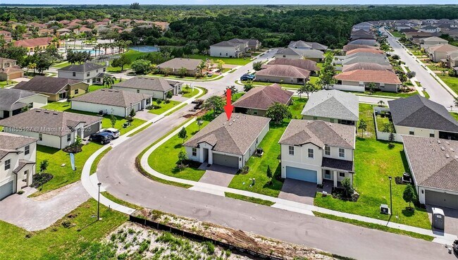Building Photo - 301 Silver Sands Ln