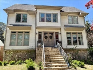 Building Photo - 1742 Helen Dr NE