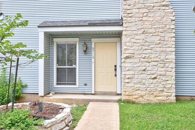 Building Photo - 6715 Old Quarry Ln